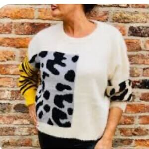 BOUTIQUE‎ Leopard Colorblock Sweater NEW!